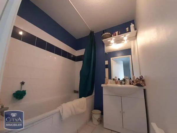 Appartement à louer 3 pièces 59.48m² Dieppe (76200)