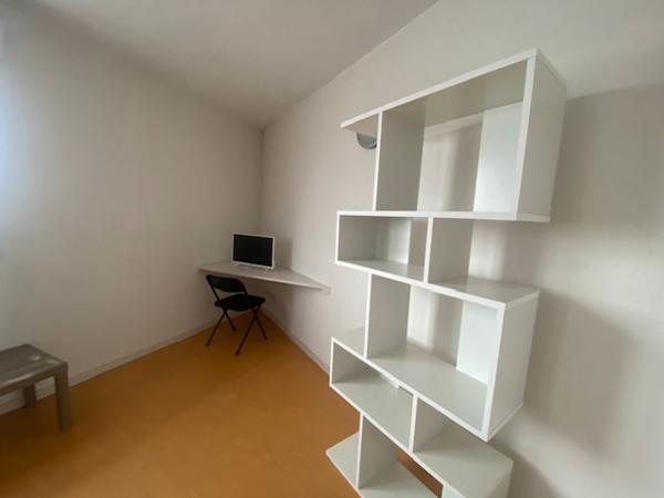 A VENDRE STUDIO LES MINIMES LAC DE LA SOLE