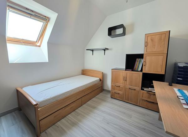 Maison familiale 5 chambres avec jardin et sous-sol à Armentières-en-Brie