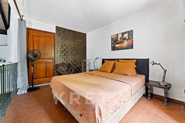 Villa de charme au coeur d'un domaine luxuriant