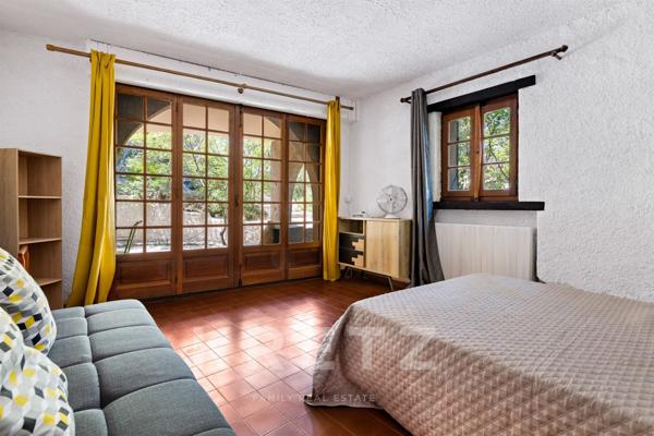 Villa de charme au coeur d'un domaine luxuriant