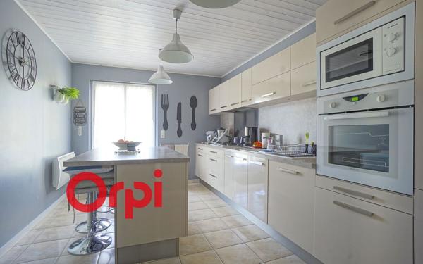 Maison à vendre    3 pièces •  Bernay