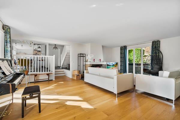Maison Chambourcy 8 pièce(s) 204m2 960 000 € **  - Référence  18445