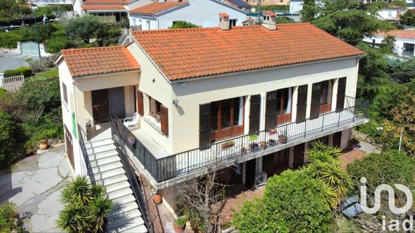 Maison traditionnelle 5 pièces de 158 m² à La Garde (83130)