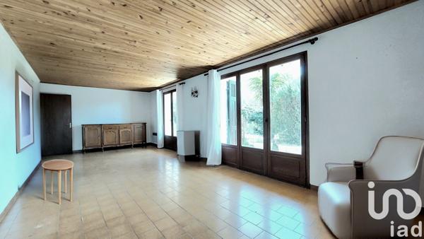 Maison traditionnelle 5 pièces de 158 m² à La Garde (83130)