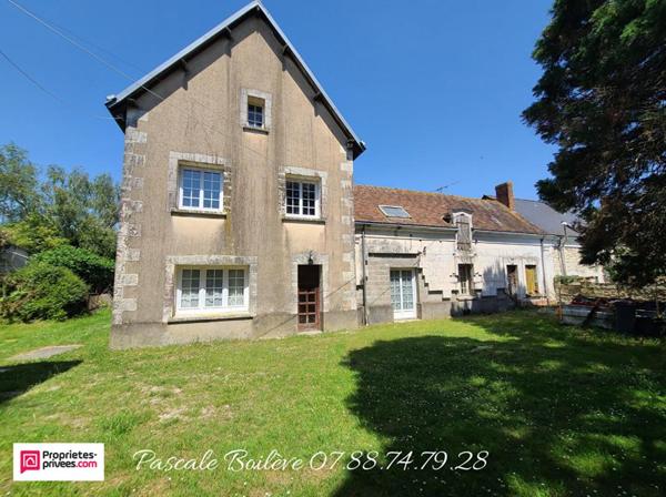 Maison  avec diverses dépendances et appartement - VERNANTES (49390)