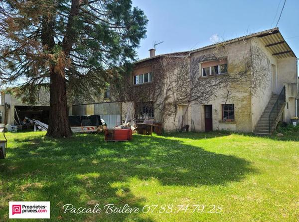 Maison  avec diverses dépendances et appartement - VERNANTES (49390)