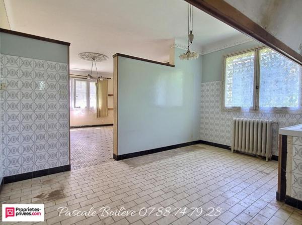 Maison  avec diverses dépendances et appartement - VERNANTES (49390)