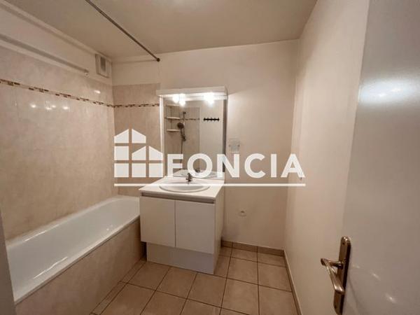 Location Appartement 2 pièces 43.3 m² - 27/27 BIS BOULEVARD HENRI IV Etampes 91150