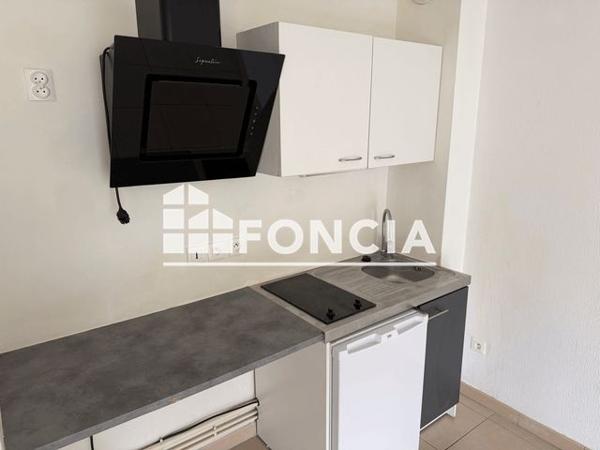 Location Appartement 2 pièces 40.9 m² - 4 RUE DES CAPETTES Le Plessis Pate 91220