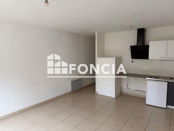 Location Appartement 2 pièces 40.9 m² - 4 RUE DES CAPETTES Le Plessis Pate 91220