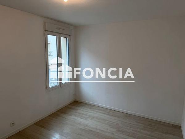 Location Appartement 2 pièces 40.9 m² - 4 RUE DES CAPETTES Le Plessis Pate 91220