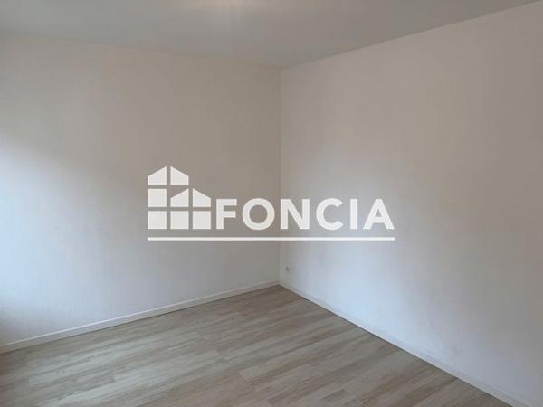 Location Appartement 2 pièces 40.9 m² - 4 RUE DES CAPETTES Le Plessis Pate 91220