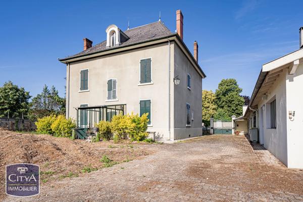 Maison à vendre 7 pièces 188m² Pont-de-Chéruy (38230)