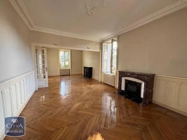 Maison à vendre 7 pièces 188m² Pont-de-Chéruy (38230)