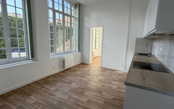 Appartement à louer    1 pièce •  Saint-Quentin