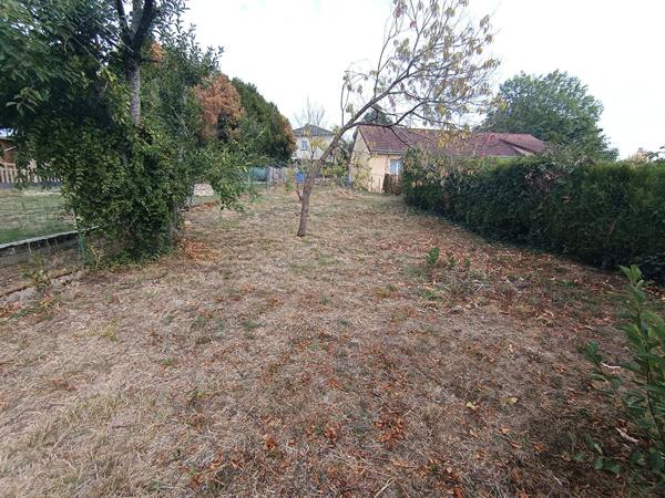 EN VENTE - IMPHY - Appartement T2 . ideal investisseur
