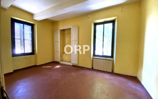 Appartement à vendre    3 pièces •  Carpentras