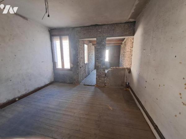  maison à rénover, quartier "les caillous "