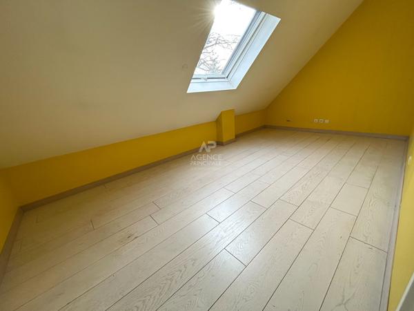 Maison 5 pièce(s) 127m² 429 000 € **  - Référence  9027