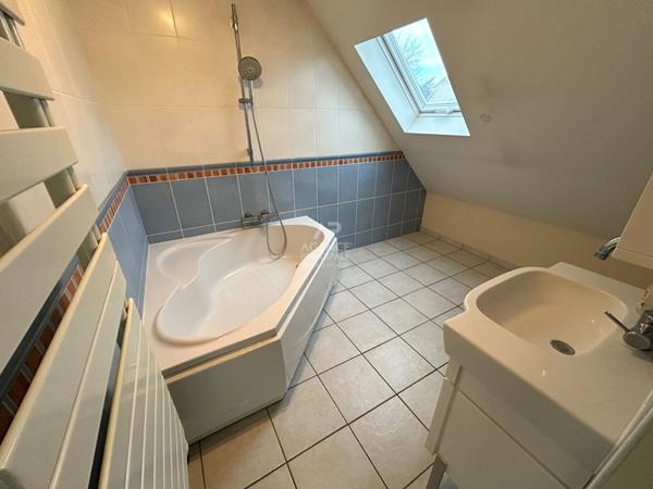 Maison 5 pièce(s) 127m² 429 000 € **  - Référence  9027