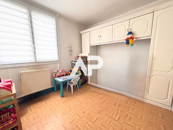 Appartement à Montmorency 5 pièces 98m2 €348 000 ** - Référence 1470