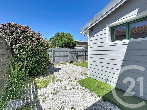 Maison à vendre  4 pièces - 87,80 m 2   GUJAN MESTRAS  - 33