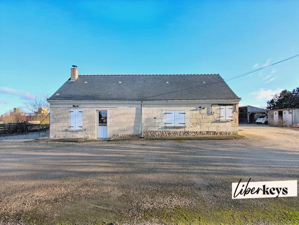 🔥 GRAND TERRAIN + HANGAR 300 m² – MAISON FAMILIALE À FORT POTENTIEL AUX PORTES DE SAUMUR ! 🔥