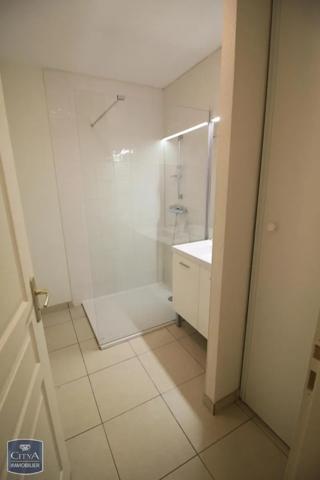 Appartement à louer 3 pièces 68.4m²