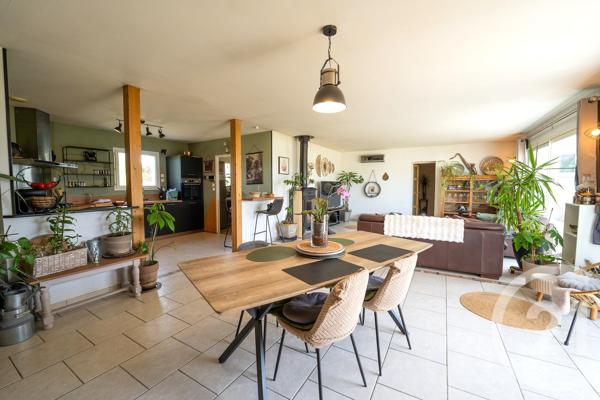 Maison à vendre  6 pièces - 189,83 m 2   MEDIS  - 17