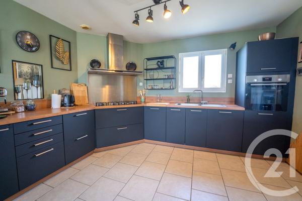 Maison à vendre  6 pièces - 189,83 m 2   MEDIS  - 17