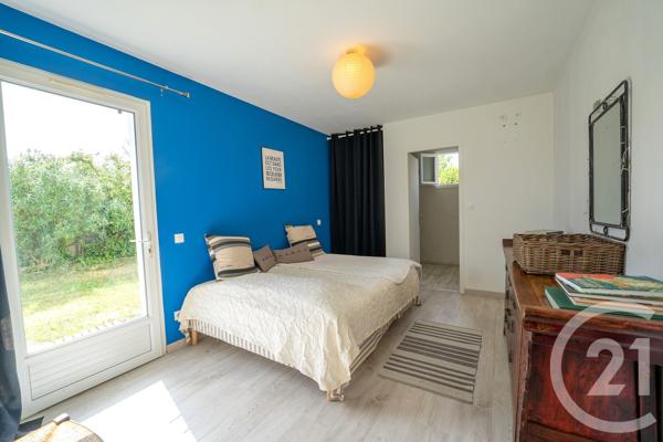 Maison à vendre  6 pièces - 189,83 m 2   MEDIS  - 17
