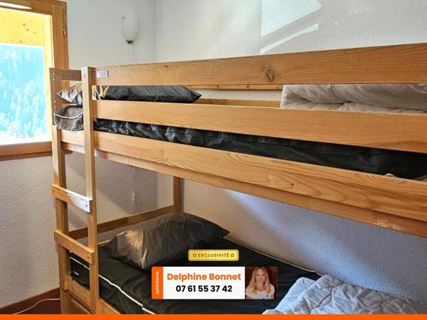 Valfréjus, appartement 3P/ T3 de 32 m2 en dernier étage d'un chalet bord piste de ski
