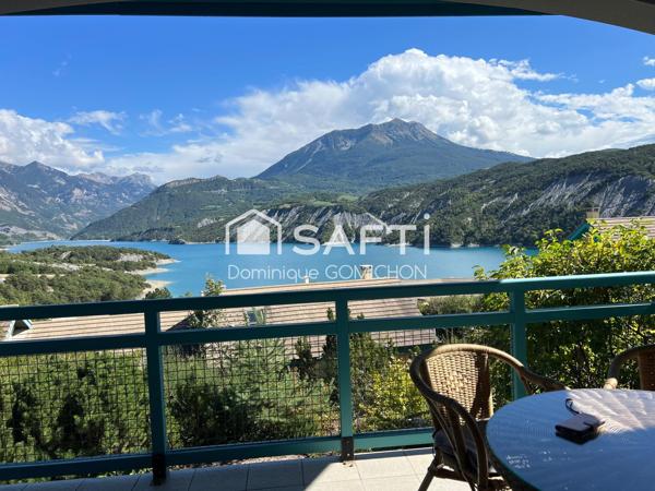 Maison avec une superbe vue sur le lac