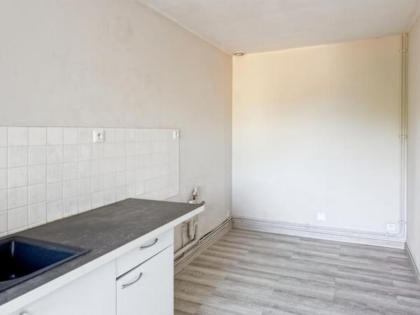 Maison Sable Sur Sarthe 5 pièce(s) 65.47 m2