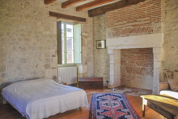 Prayssac (46220) Unique Manoir Ancien au bord du Lot