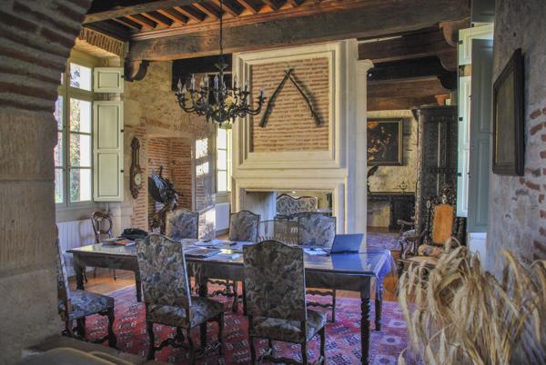 Prayssac (46220) Unique Manoir Ancien au bord du Lot