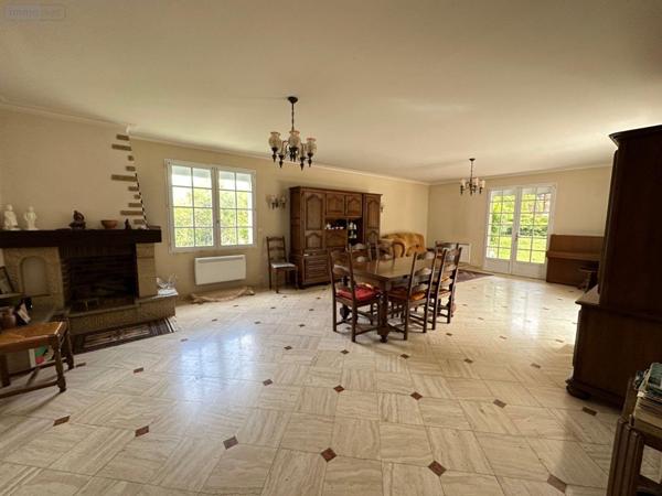 Maison à vendre à Montrichard-Val-de-Cher dans le Loir-et-Cher (41400), ref : 12101/1212   
CENTRE BOURG