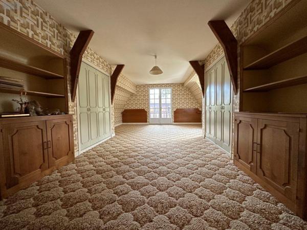 Maison à vendre à Montrichard-Val-de-Cher dans le Loir-et-Cher (41400), ref : 12101/1212   
CENTRE BOURG