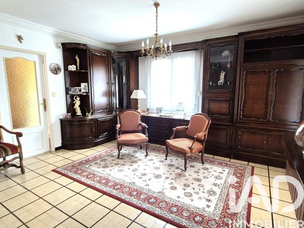 Maison à vendre 8 pièces 175 m² Bagnols-sur-Cèze
