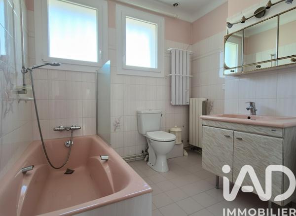 Maison à vendre 8 pièces 175 m² Bagnols-sur-Cèze
