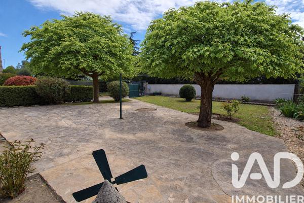 Maison à vendre 8 pièces 175 m² Bagnols-sur-Cèze