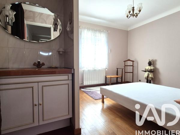 Maison à vendre 8 pièces 175 m² Bagnols-sur-Cèze