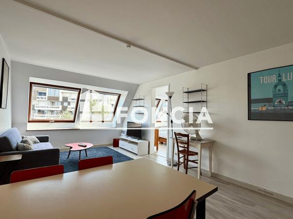 Location Appartement meublé 2 pièces 42 m² - La Rochelle 17000