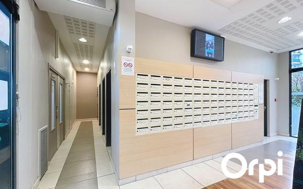 Appartement à vendre    2 pièces • 26,78 m2 Lyon 7