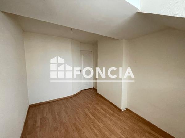 Location Appartement 2 pièces 43.23 m² - 76 RUE MARECHAL FOCH Roanne 42300