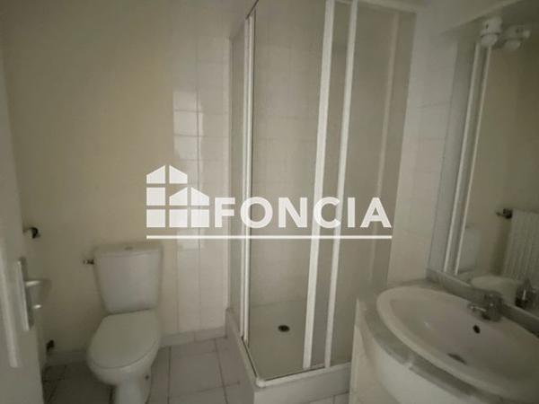 Location Appartement 2 pièces 43.23 m² - 76 RUE MARECHAL FOCH Roanne 42300