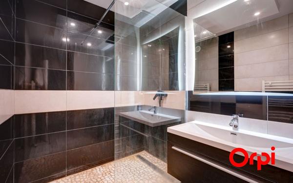 Appartement à vendre    3 pièces • 68,20 m2 Villeurbanne