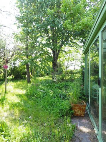 Bouchemaine : Une maison atypique sur un très beau terrain sans vis à vis de 2 000 m²