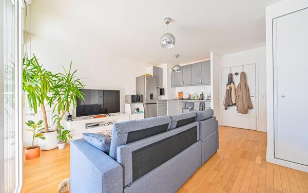 Appartement à vendre    2 pièces • 42 m2 Clichy